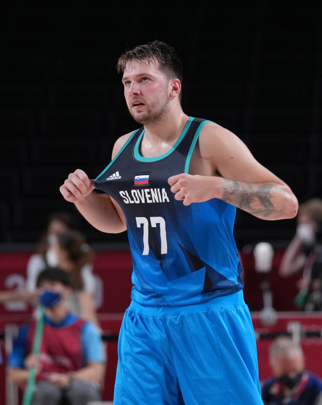 云南玉昆门将余鉴贤：希望下个赛季我能参加更多比赛（云南玉昆门将余鉴贤：盼下赛季获得更多出场机会）