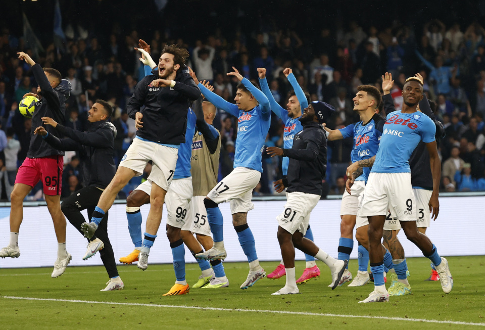 罗马公布战米兰名单：迪巴拉、多夫比克在列，弗格森伤缺（罗马公布战米兰大名单：迪巴拉、多夫比克入选，弗格森因伤缺阵）