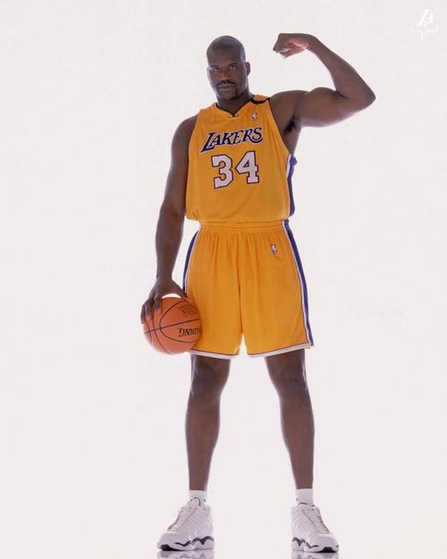 每体：经检查卡萨多的伤势非常轻微，巴萨不会发布公告解释（每体：检查显示卡萨多伤情轻微，巴萨不会另发声明）