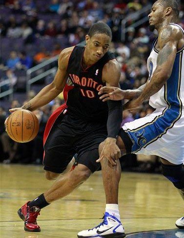 小组赛平均世界排名：荷、日所在F组最高，葡萄牙所在K组最低（按平均世界排名：F组（荷兰、日本）最高，K组（葡萄牙）最低）