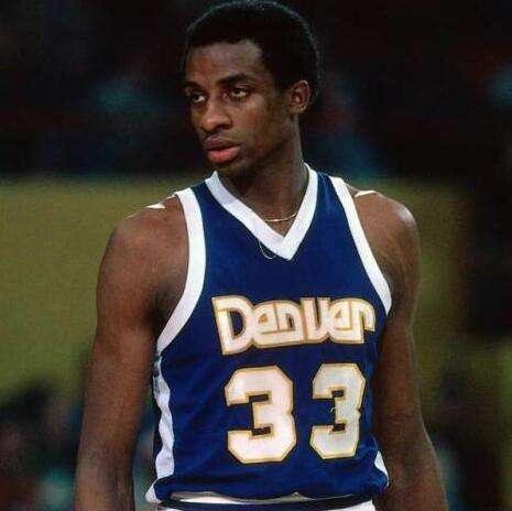 菅原由势：我会带着向世界杯冠军发起冲击的竞争意识去准备（菅原由势：我将以竞争心态备战，直指世界杯冠军）