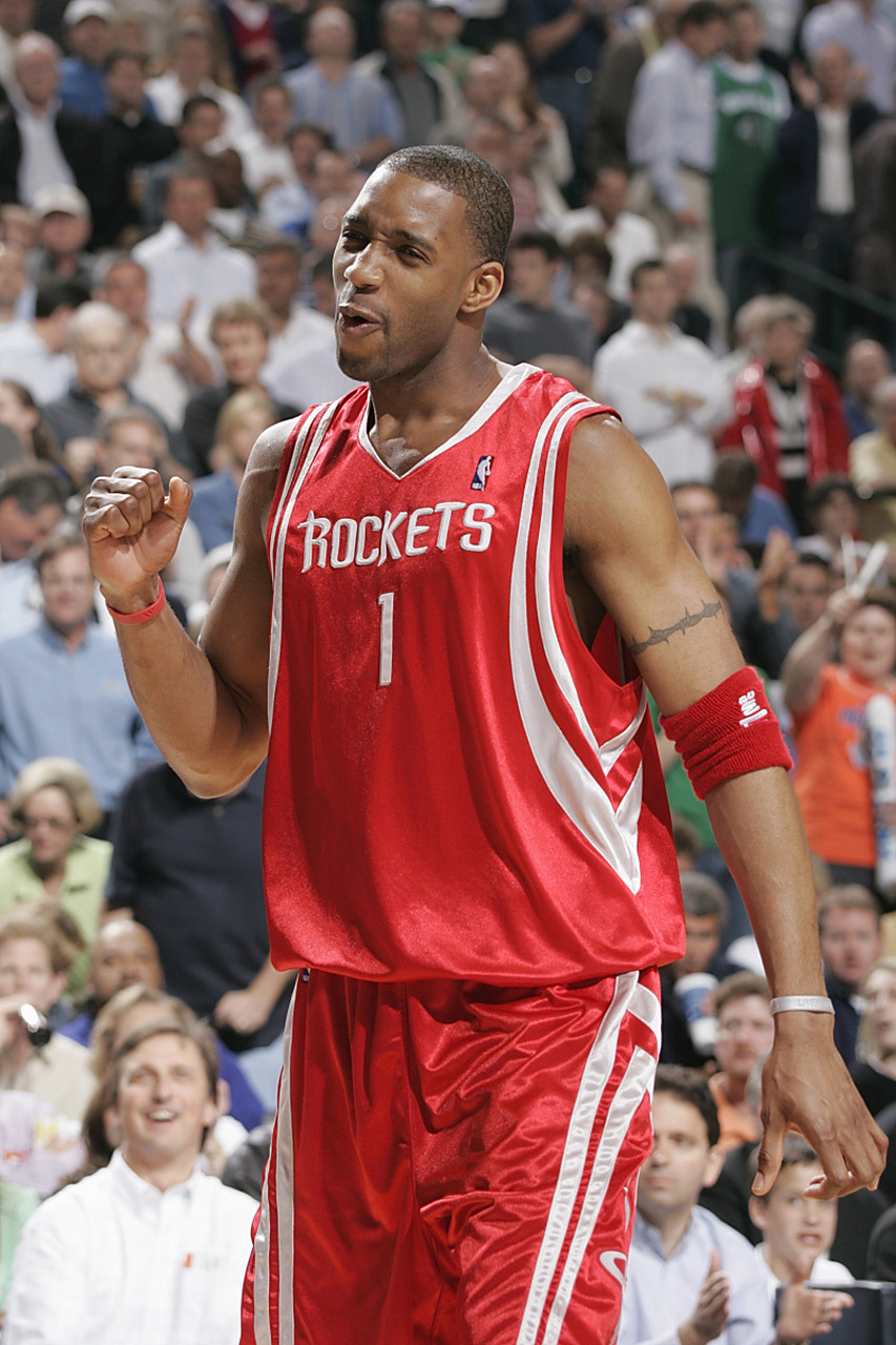 西甲：巴萨客场3-1战胜赫罗纳（西甲客场告捷：巴萨3-1力克赫罗纳）