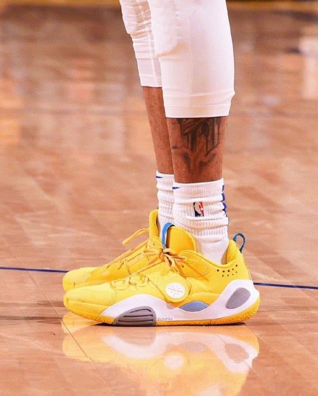 水晶宫87分钟绝杀登顶第四，格拉斯纳的球队成英超最大黑马（87分钟绝杀助水晶宫升至第四，格拉斯纳麾下成英超最大黑马）