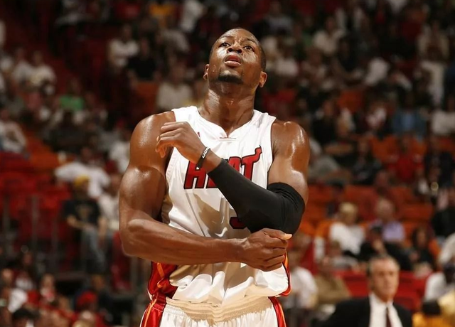 科贝记者：亚马尔预计下周二恢复合练，目标100%状态出战毕包（科贝电台：亚马尔预计下周二恢复合练，力争以100%状态出战毕包）