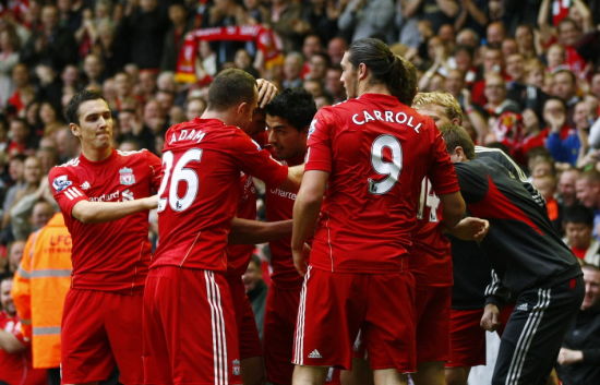 莲湖区机场小学：飞翔少年勇拼搏 绿茵场上展风采（莲湖区机场小学：逐梦少年勇争先 绿茵赛场绽风华）