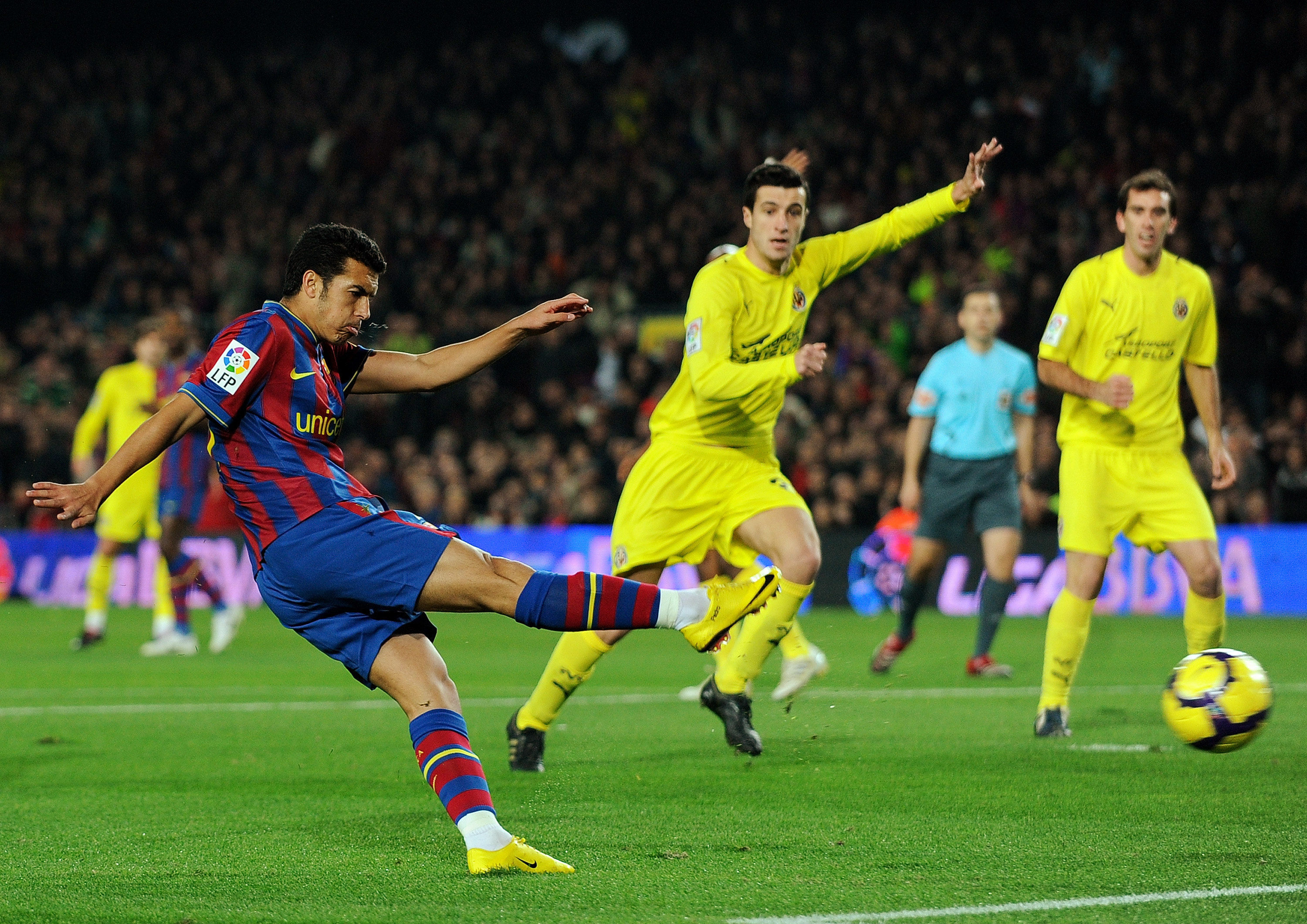 中超转会市场：广州队签下新前锋,（中超转会动态：广州队敲定锋线新援）