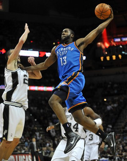 科隆vs圣保利：比尔特、卡明斯基首发，杰克逊-欧文、藤田让瑠奇马出战（科隆对阵圣保利：比尔特、卡明斯基首发，杰克逊-欧文、藤田让瑠、奇马登场）