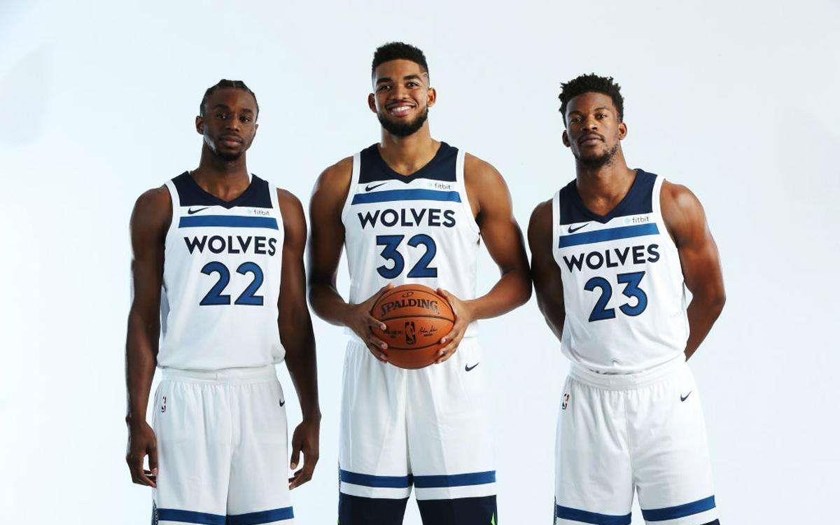 广厦男篮末节逆转战胜北京（广厦男篮末节发力逆转击败北京）