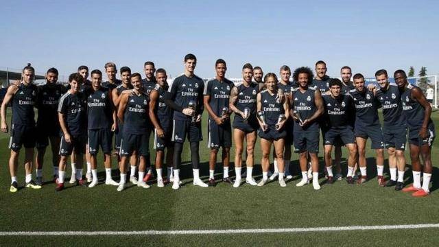 马德兴：U17国足23人名单敲定，邝兆镭10号，梁仕宇落选（马德兴：U17国足23人名单出炉，邝兆镭身披10号，梁仕宇无缘）