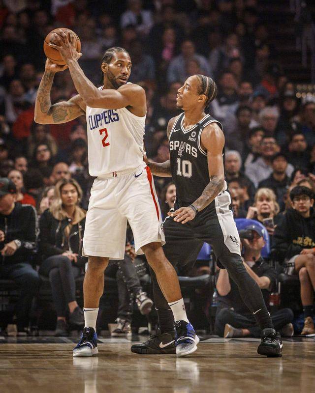 乌干达进球功臣奥梅迪曾是监狱守卫，还曾入围普斯卡什奖评选（乌干达制胜功臣奥梅迪：前监狱守卫，曾入围普斯卡什奖）