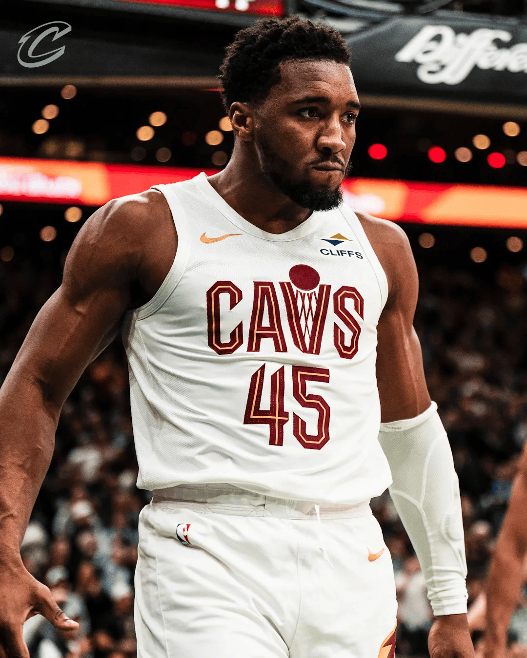 纽卡vs曼城全场数据：控球率32-68，射门8-13（纽卡对阵曼城全场技术统计：控球率32%对68%，射门8比13）