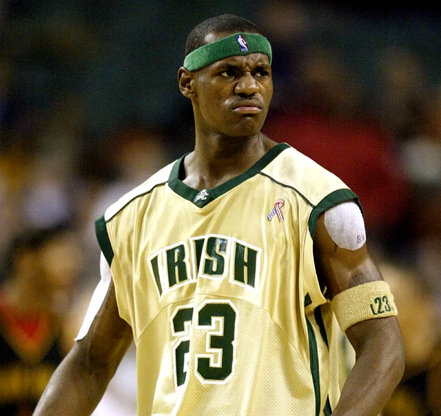 早报：肥皂剧主角名叫伊萨克（早间速报：肥皂剧主角名为伊萨克）