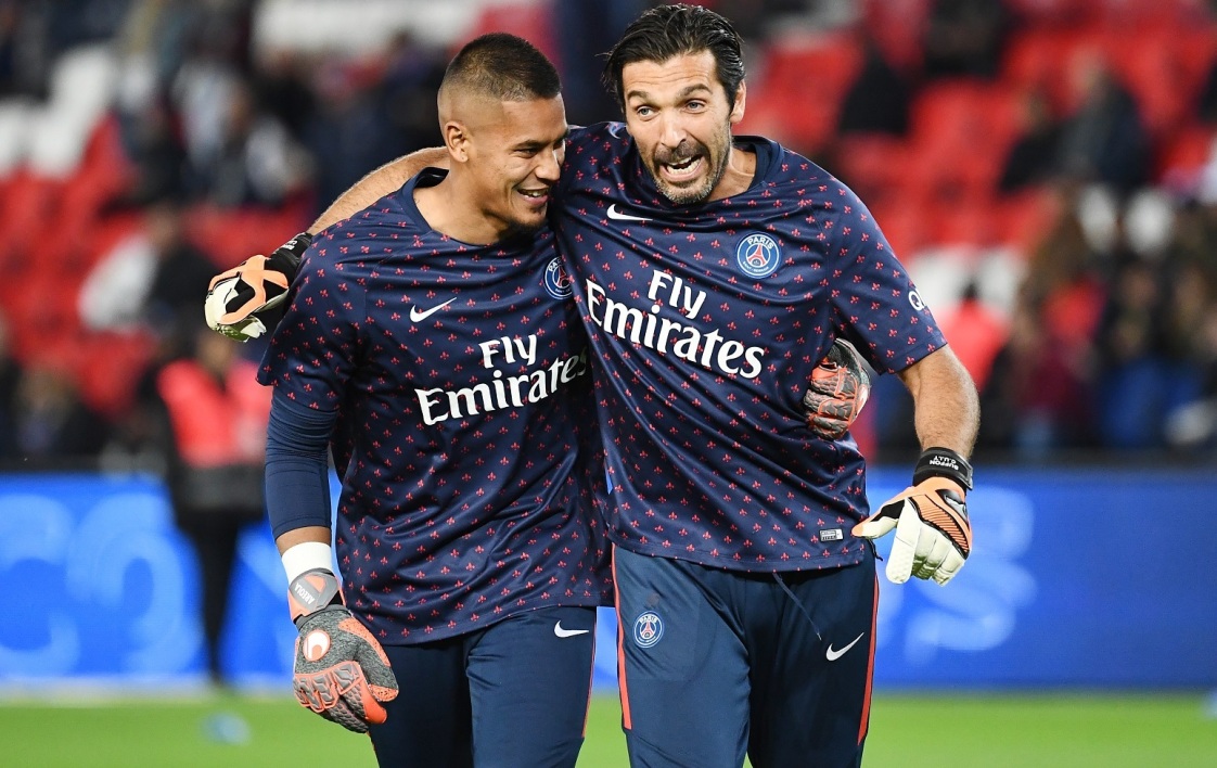 遭严防！鲍威尔半场8中2&三分3中0 仅得7分4板2助1断正负值-14（被重点盯防！鲍威尔半场仅8投2中、三分3投0中，7分4板2助1断，正负值-14）