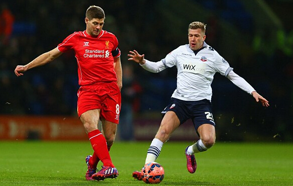 分差上双！吉迪砸传越过骑士防线助攻奥科吉轻松上篮 公牛一波7-0（领先破两位数！吉迪穿越骑士防线送妙传助奥科吉轻松上篮，公牛打出7-0高潮）