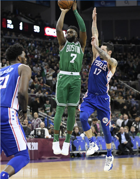 图片报：帕利尼亚在热刺年薪为810万欧，加上奖金可达1000万（图片报：帕利尼亚在热刺年薪810万欧，含奖金最高可至1000万欧）