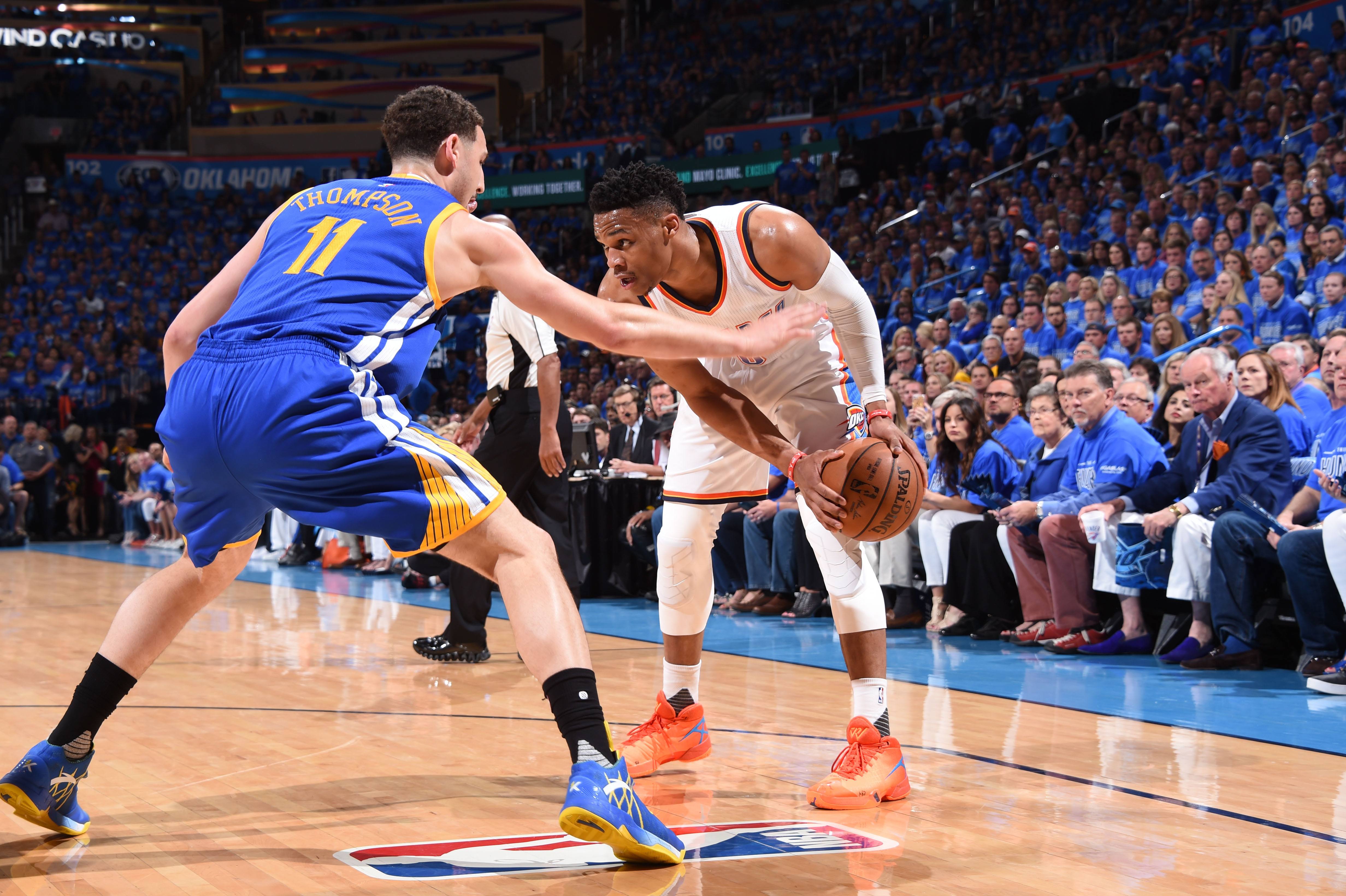 中超联赛总结：积分榜前三分析,（中超赛季盘点：积分榜前三队解析）