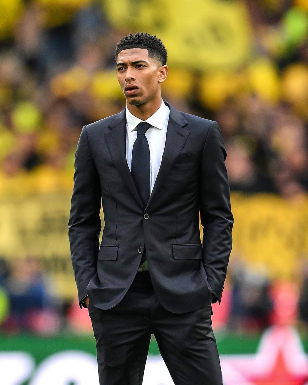 阿斯：吕迪格接近复出，目标重夺皇马首发位置并剑指世界杯（阿斯：吕迪格复出在望，力拼重返皇马首发并冲击世界杯）