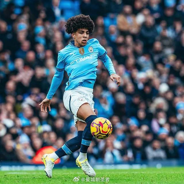 马竞vs莱万特：小蜘蛛领衔，瑟洛特、巴埃纳、朱利亚诺首发（马竞对阵莱万特：小蜘蛛领衔出战，瑟洛特、巴埃纳、朱利亚诺携手首发）