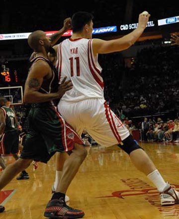 黄希扬：向余望在国奥遭受巨大质疑，归队后每个人都在鼓励他（黄希扬：向余望在国奥饱受质疑，回归后得到全队鼓励）