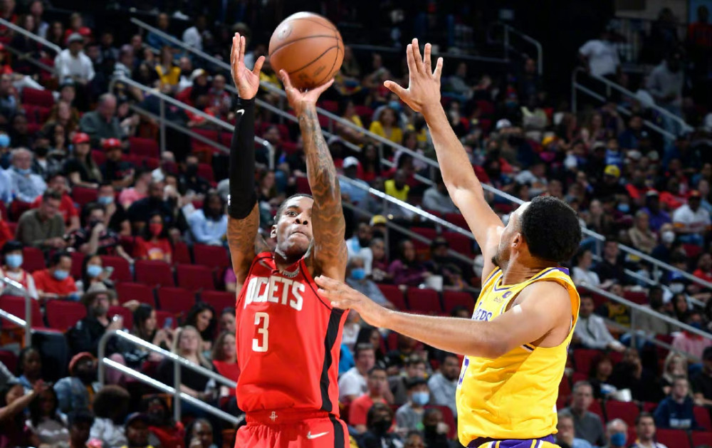 里奇：我的助攻？普利希奇就像磁铁，球似乎都在朝他飞去（里奇谈助攻：普利希奇像磁铁，皮球总往他那儿飞）